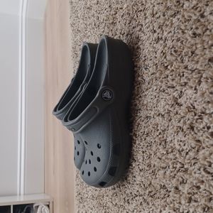 Women's crocs